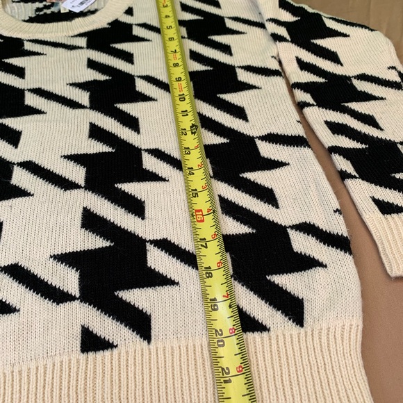 🖤‎ Black & Cream Houndstooth Knit Sweater – Size M (NEW) - Picture 4 of 8